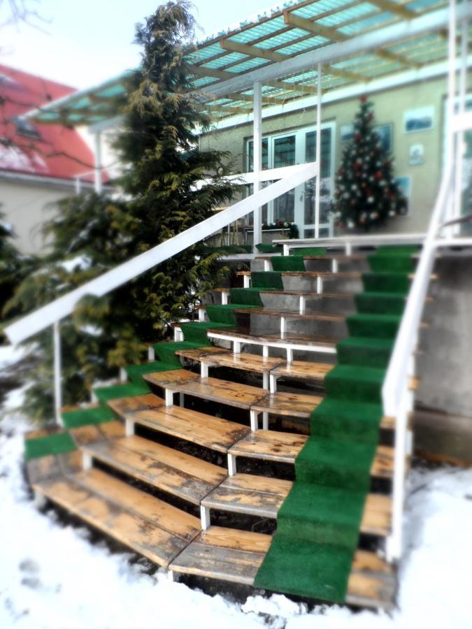 "Ранчо" - Тераса Квіти Сад Διαμέρισμα Uzhhorod Εξωτερικό φωτογραφία